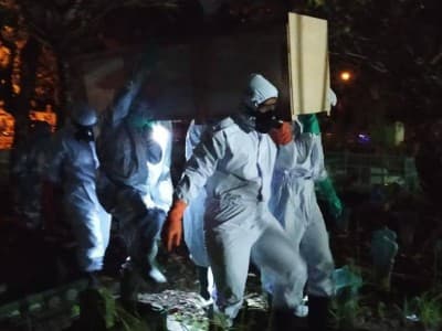 Soal Jenazah Positif Covid-19 yang Berbantal Semen dan Tidak Dimandikan