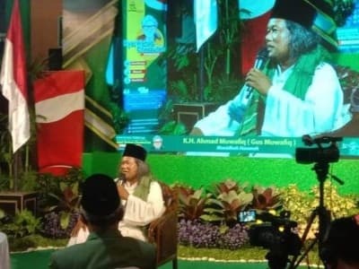 Gus Muwafiq Ingatkan Bahaya Gerakan 'Kembali ke Al-Qur'an-Hadits Saja'