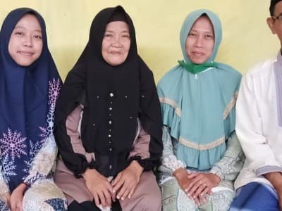 Hafal 30 Juz, Santri Al-Hidayat Gerning Ini Lulus Jurusan Kedokteran
