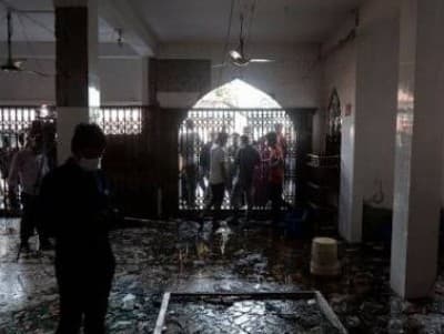 24 Meninggal dalam Ledakan di Masjid Bangladesh