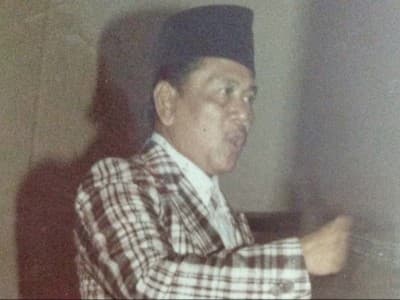 KH Nahrawi Abdussalam, Santri Betawi yang Disegani Ulama Timur Tengah (bagian 4)