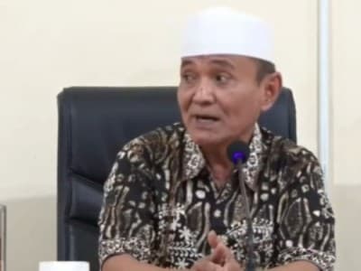 Buya Syakur Jelaskan Beda Sikap Iblis dan Malaikat saat Diperintah Sujud kepada Nabi Adam