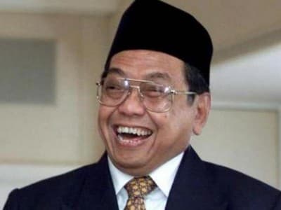 Humor Gus Dur: Honoris Causa dan Humoris Causa