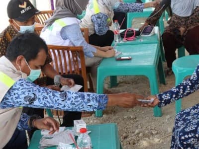 Cegah Covid-19, Pesantren Darussalam Brebes Gelar Pengobatan Gratis