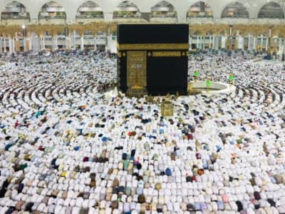 Umrah Dibuka, Ini Tahapan Pelaksanaannya