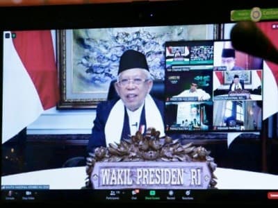 Wapres KH Ma'ruf Amin Minta Seluruh Masyarakat Gotong Royong Atasi Covid-19