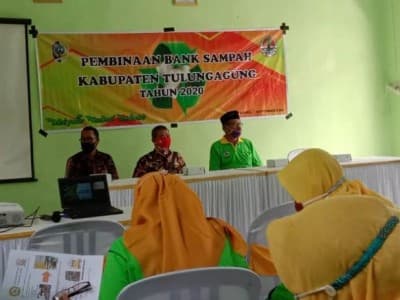 Fatayat NU Tulungagung, dengan Bank Sampah Ubah Sumber Penyakit Jadi Duit