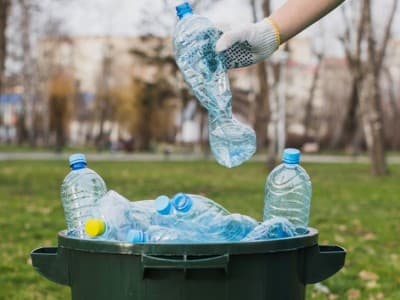 Kisah Bu RT yang Tak Tertarik Dana Kas dari Bank Sampah 