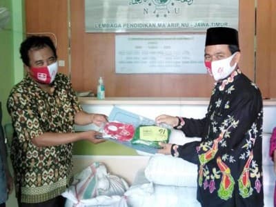 Ribuan Masker Disumbangkan Sejumlah Madrasah  dan Pesantren di Harlah LP Ma'arif NU