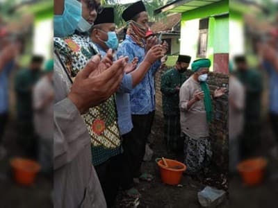 Bupati Pringsewu Letakkan Batu Pertama Pembangunan Pesantren NU Wonosari