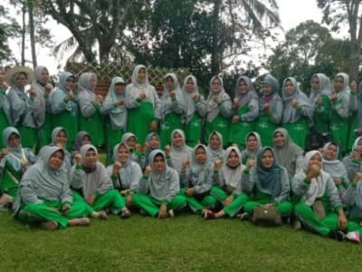 Raker Kreatif di Alam Terbuka ala Muslimat NU Pringsewu