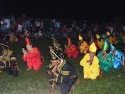 Rawat Kearifan Lokal, MAC UI Gelar Pertunjukan Seni Randai