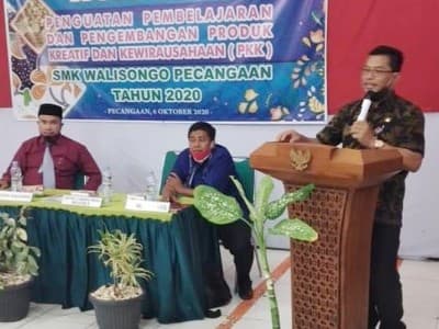 Siswa SMK Wali Songo Pecangaan Jepara Dilatih Wirausaha