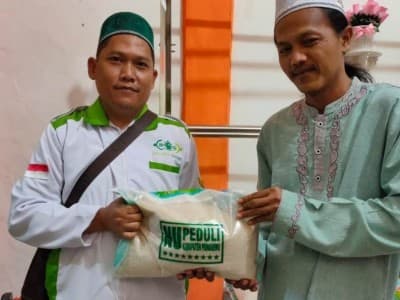 LAZISNU Pringsewu Bantu Beras bagi 2.750 Guru Ngaji dan Imam Yasin
