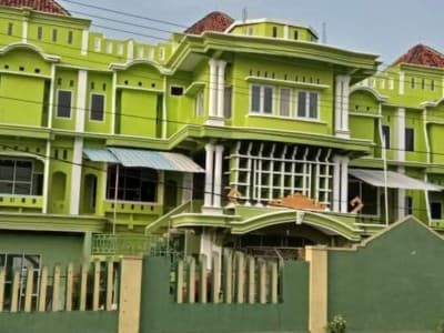 Gowes Sarungan sampai Seminar Keris Warnai Hari Santri NU Pringsewu