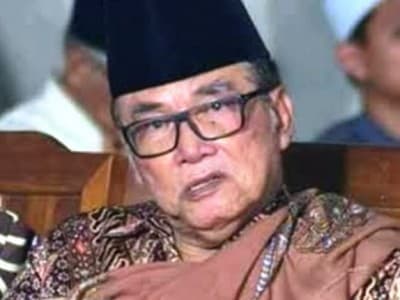 Innalillahi, KH Fuad Mun'im Djazuli Ploso Kediri Wafat