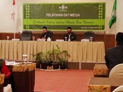 Jurnalis Terbaik Sepanjang Sejarah Ada di Pengumpul Hadits