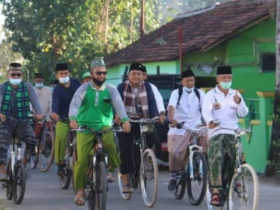 Bupati Pringsewu Pimpin Gowes Santri Sarungan Hari Santri 2020