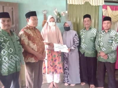 NU Salurkan Bantuan untuk Ibunda Almarhum Rangga di Aceh Timur