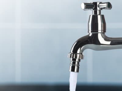 Organ Tubuh yang Wajib Dibasuh saat Mandi Junub