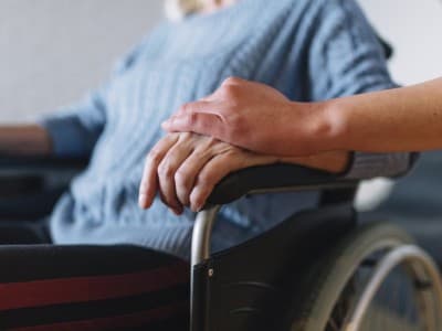 Agar Orang Tua Tak Menyesal atas Kelakuan Anaknya Kelak