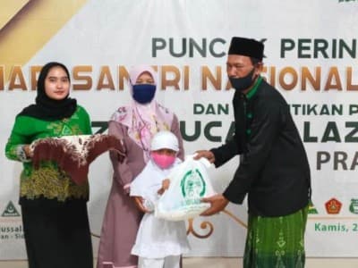 LAZISNU Tingkat Ranting di Sidoarjo Salurkan Bantuan 30 Juta