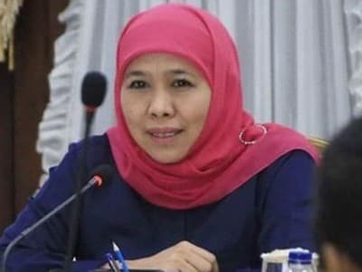 Khofifah Sampaikan Capaian Program Kerja Muslimat NU saat Pandemi