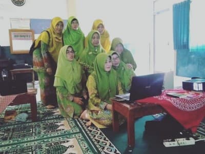 Antusias Muslimat NU Pringsewu Ikut Rakernas dan Mukernas Virtual