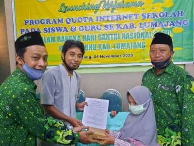 Pergunu Lumajang  Bagikan ‘Paketan’ Gratis untuk 11.584 Orang