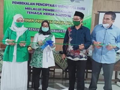 Fatayat NU Bogor Adakan Pelatihan Produksi Makanan Ringan
