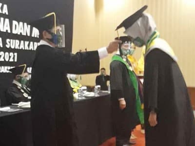 Lulusan UNU Surakarta Diminta Jadi Ilmuwan yang Berbudaya