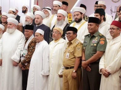 Saksikan Pengukuhan Doktor HC Habib Luthfi, Santri Pekalongan Bakal ‘Serbu’ Unnes