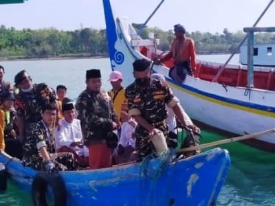 Berbagai Kalangan Apresiasi Aksi Banser yang Menceburkan Diri ke Laut