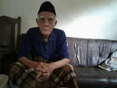 Dua Peluru Ayat Al-Qur’an yang Ditembakkan Kiai Uti Cirebon kepada Belanda