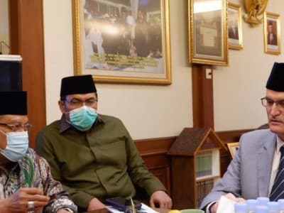 Ketika Kiai Said Diajak Dubes Suriah Berkunjung ke Damaskus