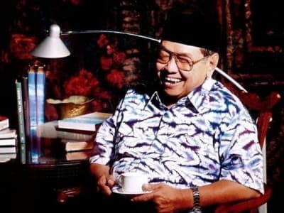 Humor Gus Dur dan Madura: Buloggate dan Buldoggate