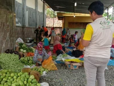 Terdampak Banjir, Relawan NU Cilacap Tetap Membantu Warga