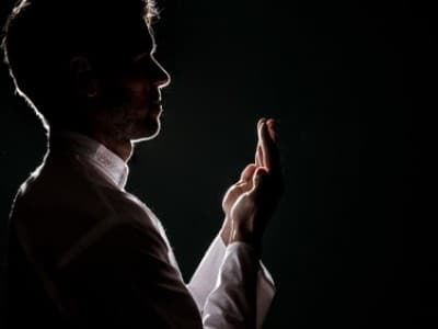 Ragam Pengertian Orang Saleh dan Salehah Menurut Ulama