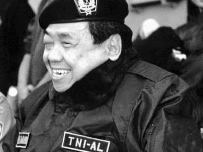 Humor Gus Dur: Kementerian Kelautan dan Kapal Angkatan Laut