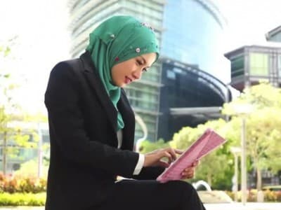 Enam Aktivitas Utama di Hari Jumat bagi Perempuan