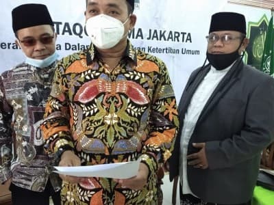 Ulama DKI Jakarta Sarankan Masyarakat Tunda Acara Keagamaan dan Sosial Secara Berkerumun