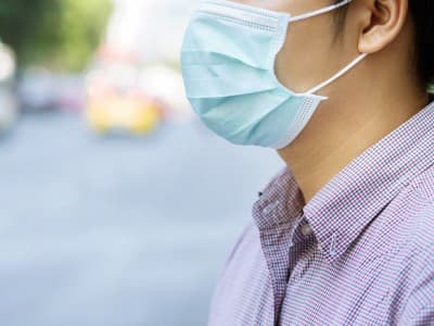 Dukungan Teman Dapat Bantu Kuatkan Pasien Covid-19