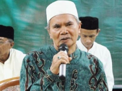 Cegah Covid-19, Anugerah Doktor Honoris Causa KH Afifuddin Muhajir Ditunda