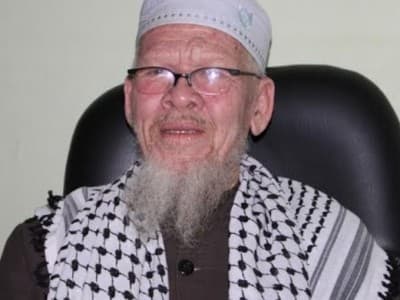 Ulama Karismatik Aceh Abu Paloh Gadeng Wafat