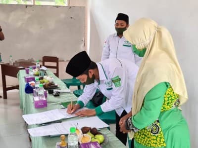 NU Care-LAZISNU Jember Beri Instalasi Listrik Gratis untuk Masyarakat