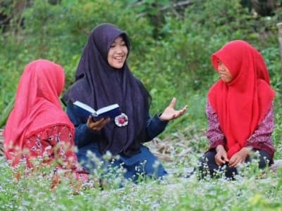 Memperhatikan Agama adalah Memahami dan Mengamalkannya