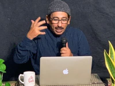 Habib Anis Sholeh Ba'asyin Ajak Masyarakat 'Kembali ke Negeri Kasih Sayang'