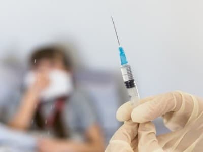 LBM PBNU Minta Masyarakat Tenang, Sertifikasi Halal Vaksin Covid-19 Masih Proses