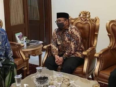 Mohon Bimbingan, Menag Sowan kepada Kiai Said