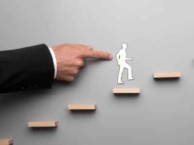 Khutbah Jumat: Dua Tingkatan Tobat